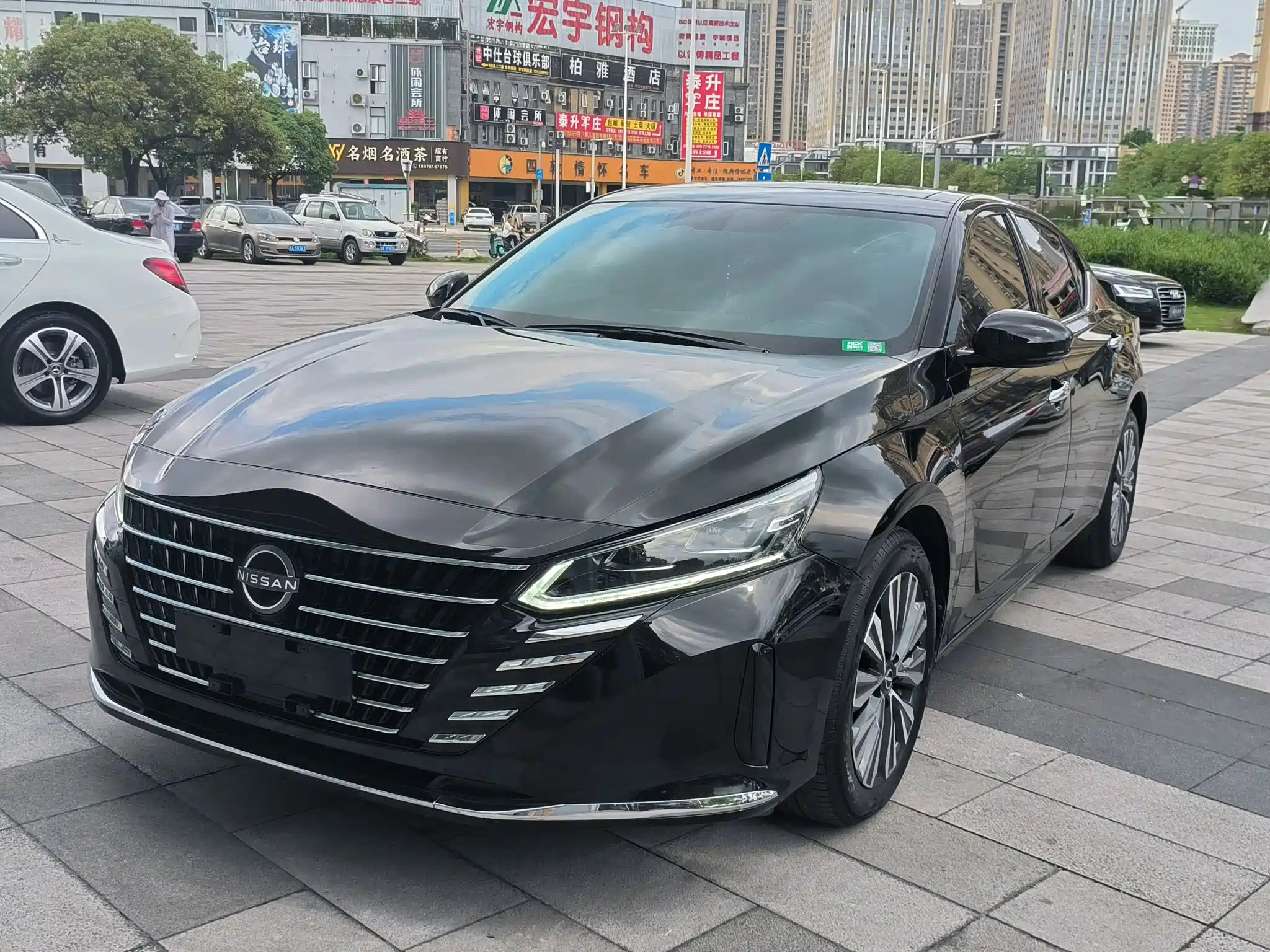 NISSAN TEANA 2022