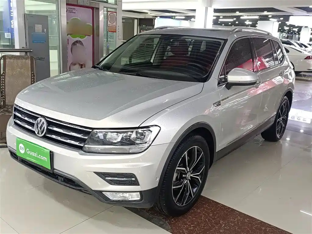 VOLKSWAGEN TIGUAN L 2019