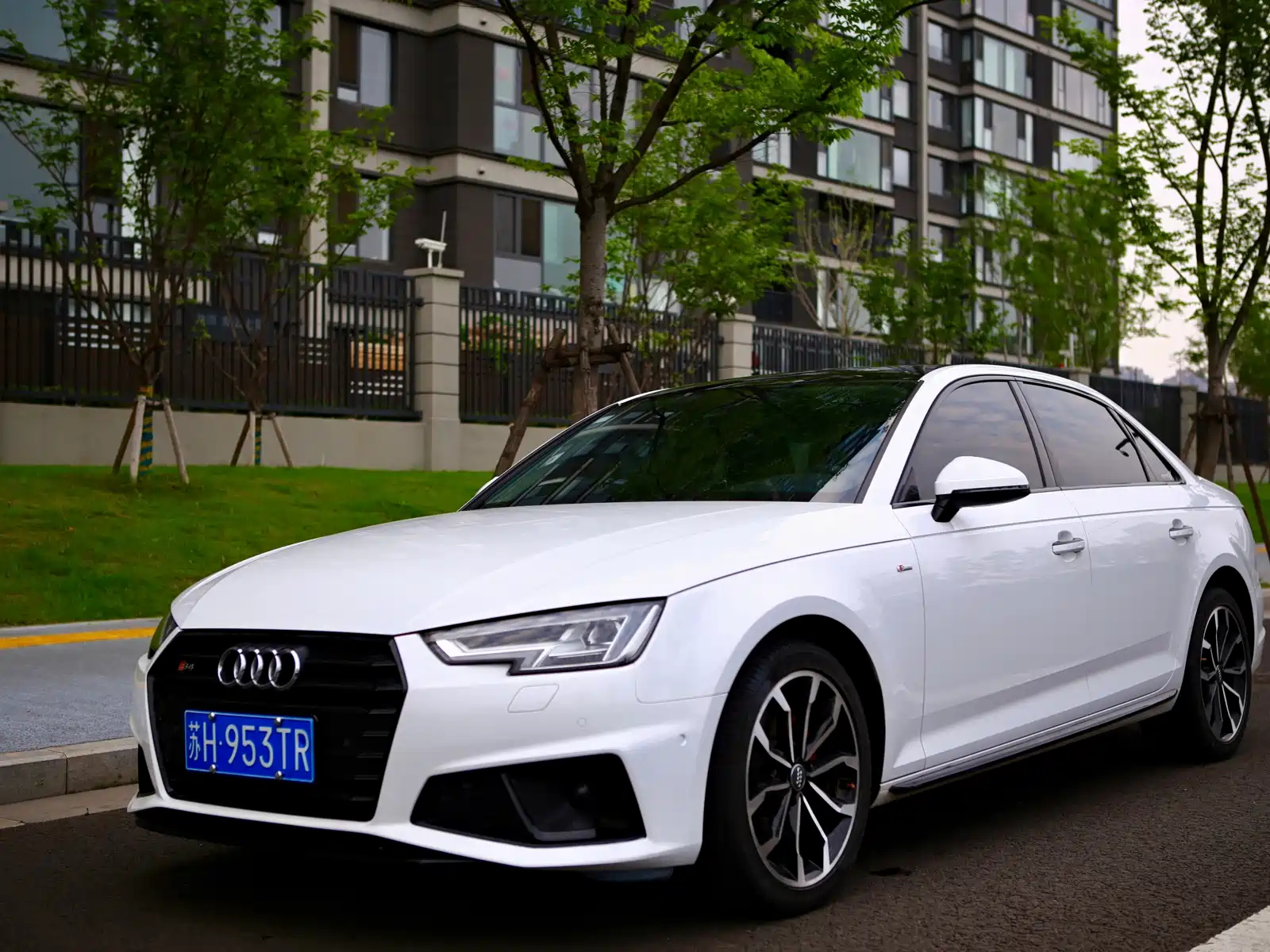 AUDI A4L 2019