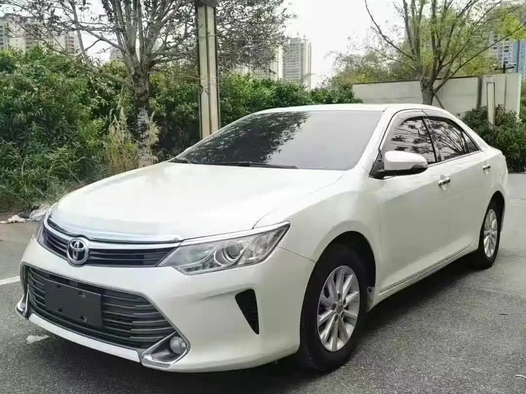 TOYOTA CAMRY 2015