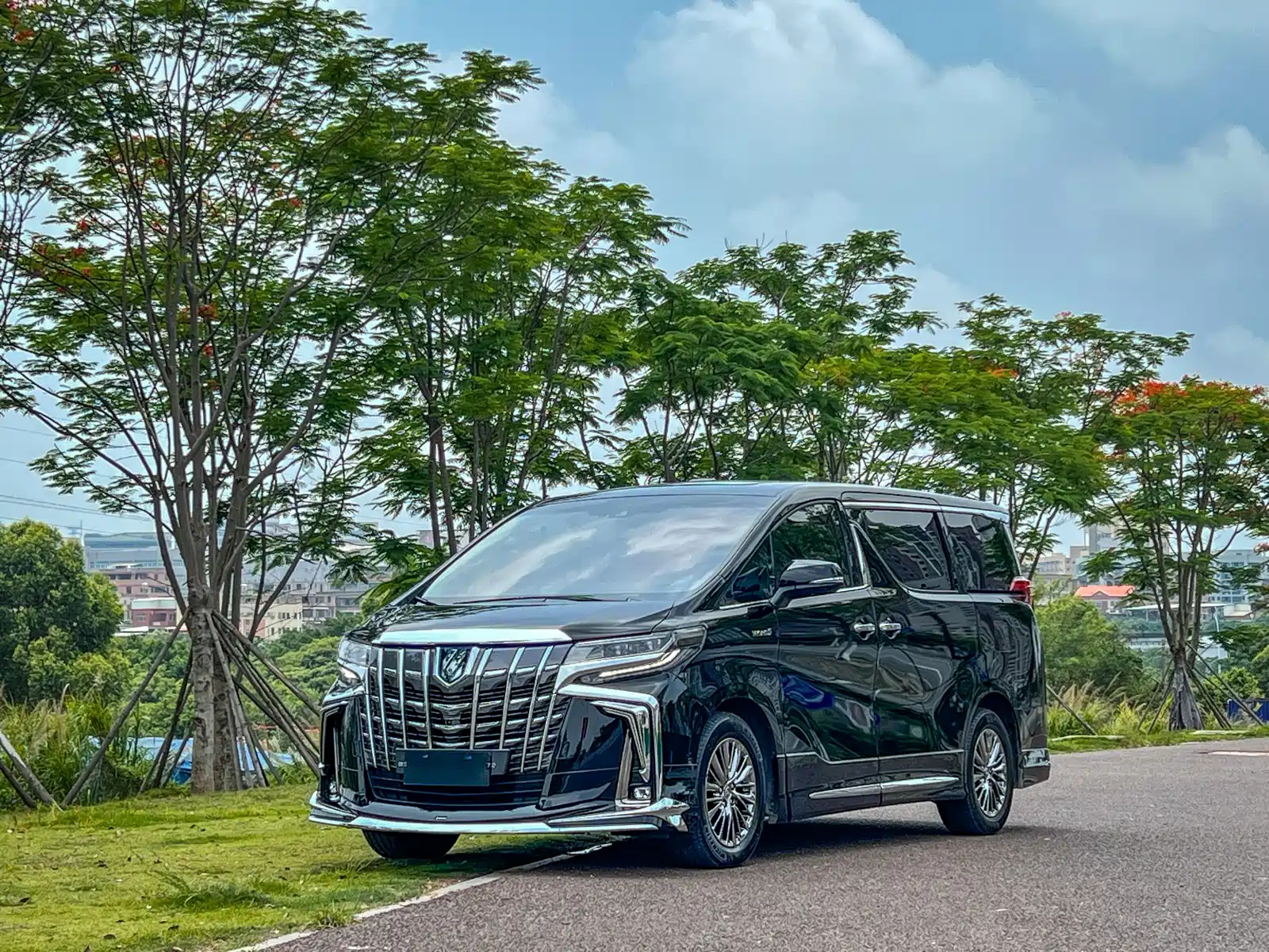 TOYOTA ALPHARD 2021