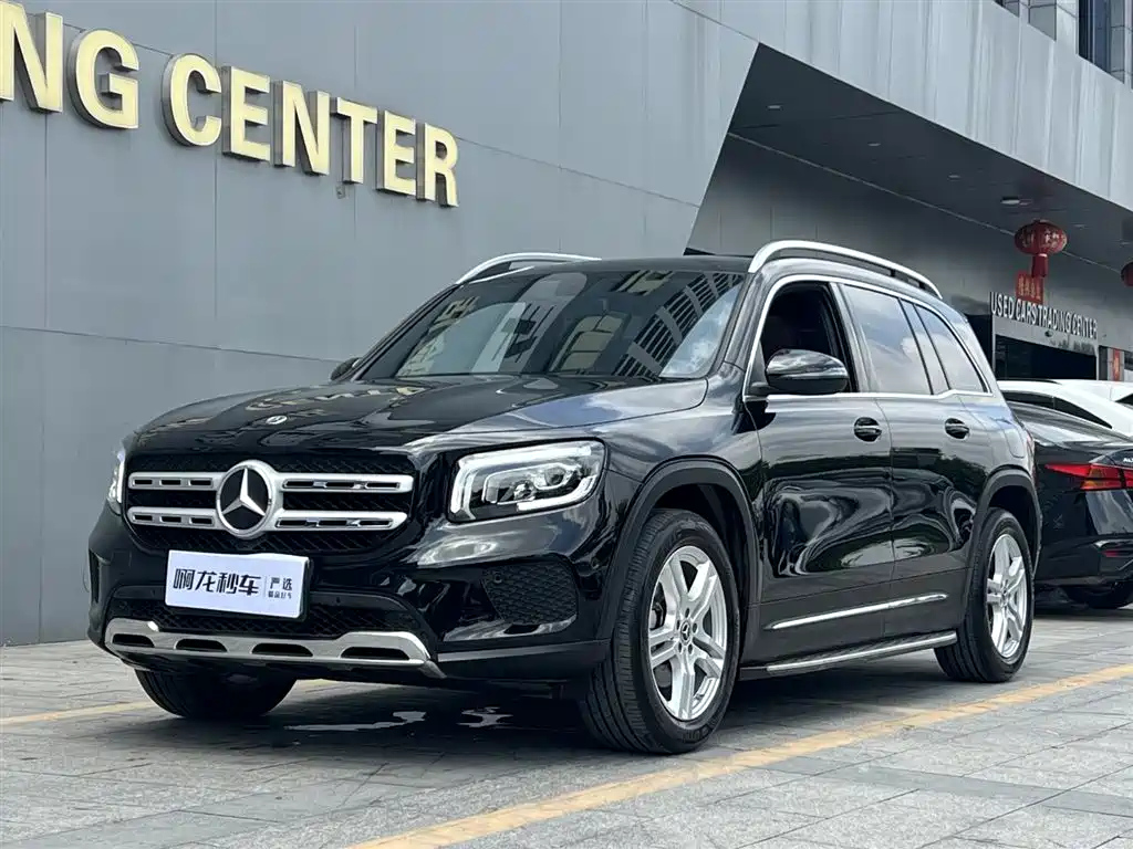 MERCEDES BENZ GLB 2023
