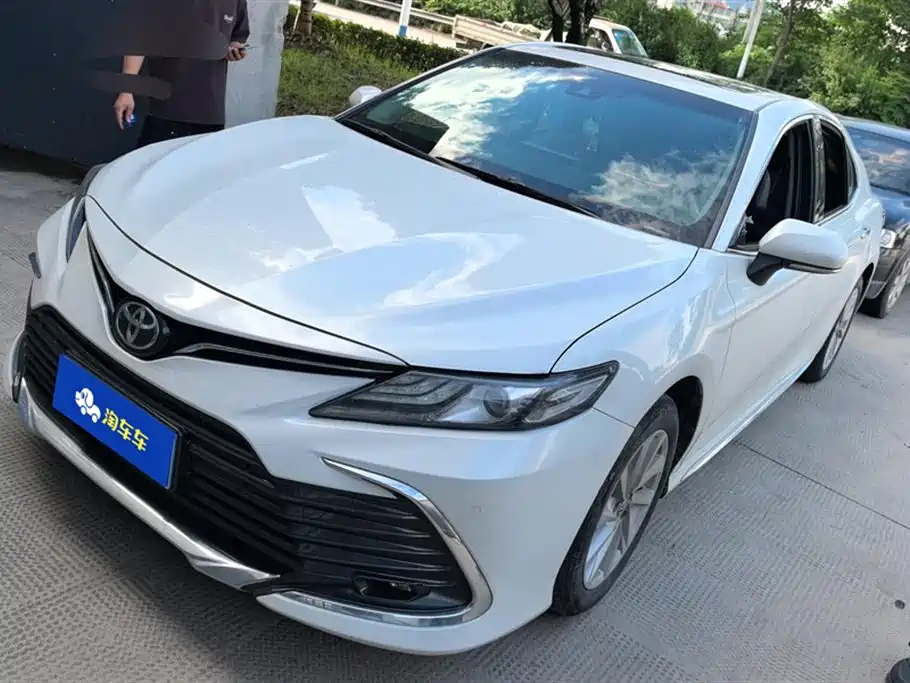 TOYOTA CAMRY 2023
