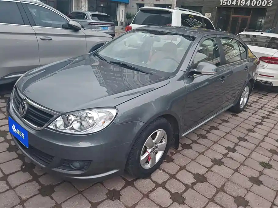 VOLKSWAGEN LAVIDA 2013