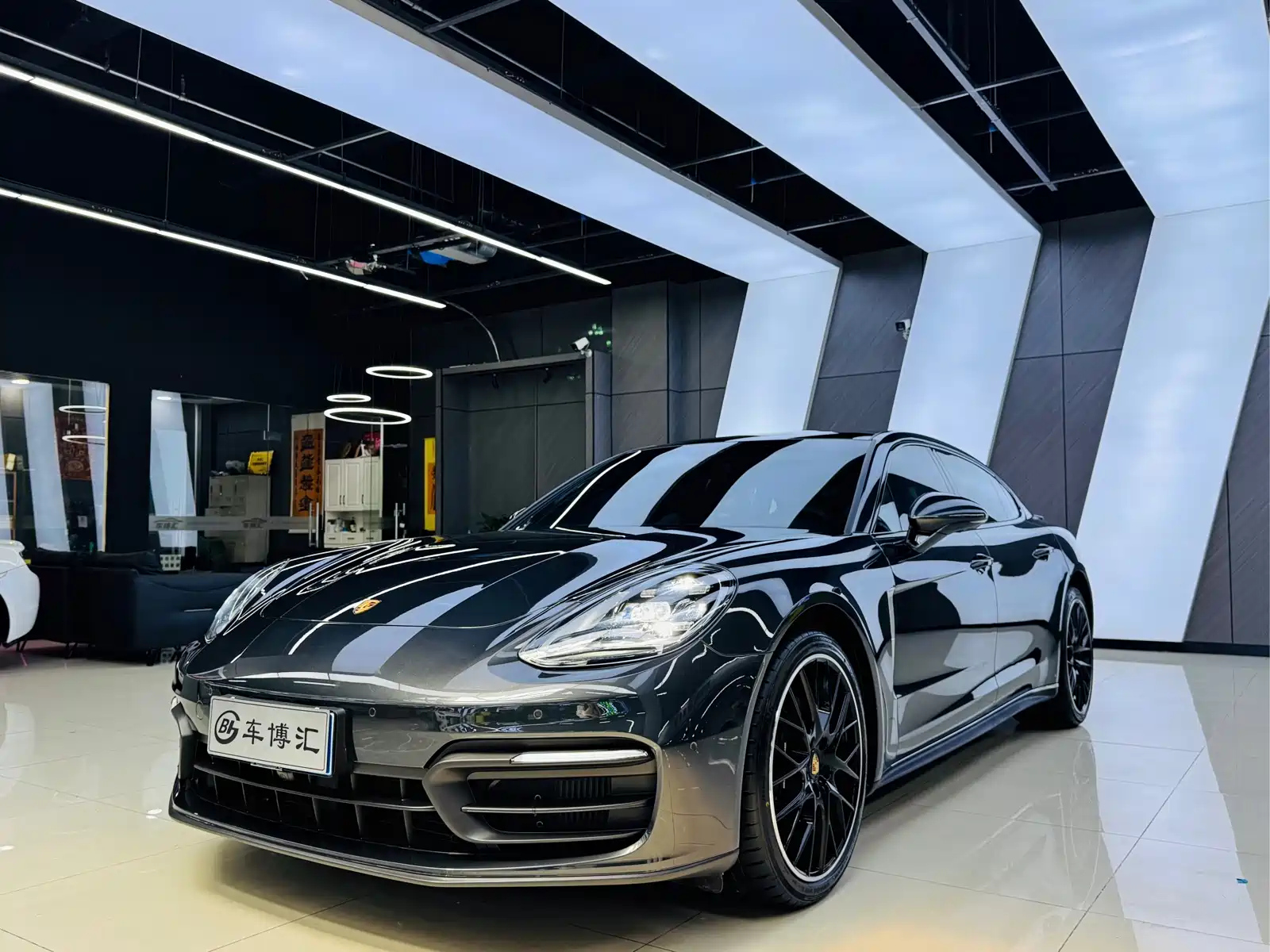 PORSCHE PANAMERA 2022