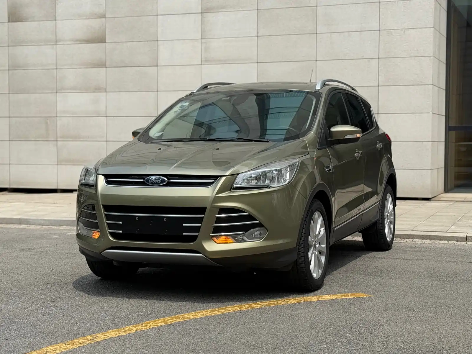 FORD ESCAPE