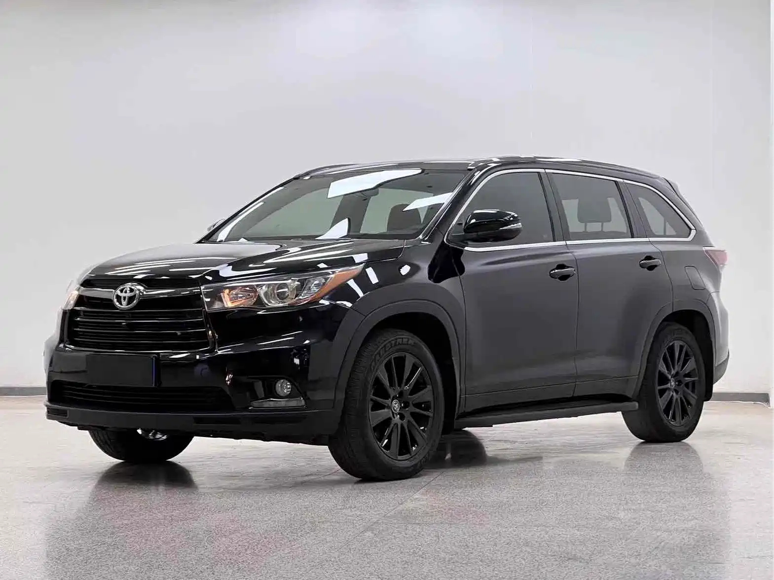 TOYOTA HIGHLANDER