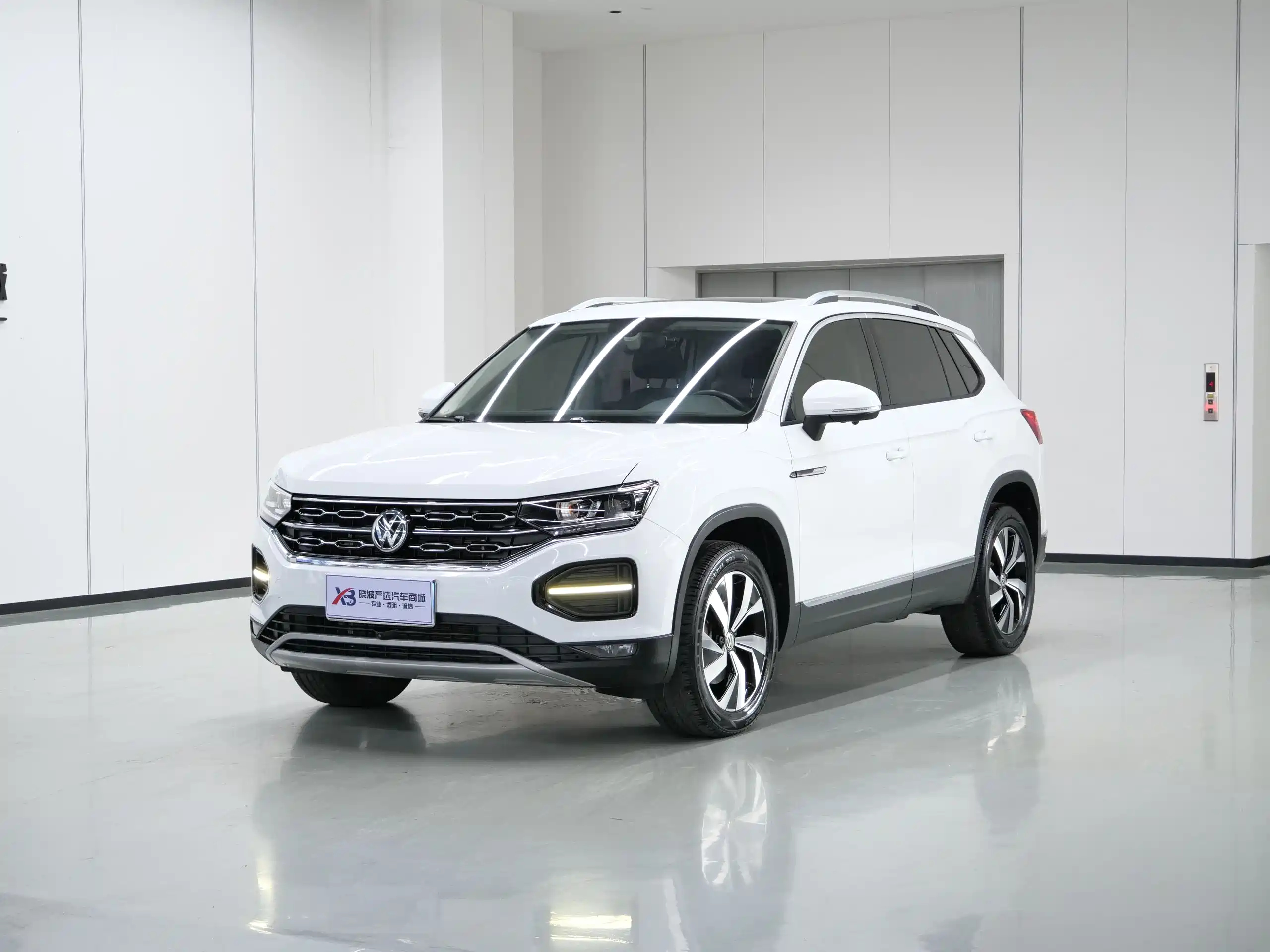 VOLKSWAGEN TAYRON 2020
