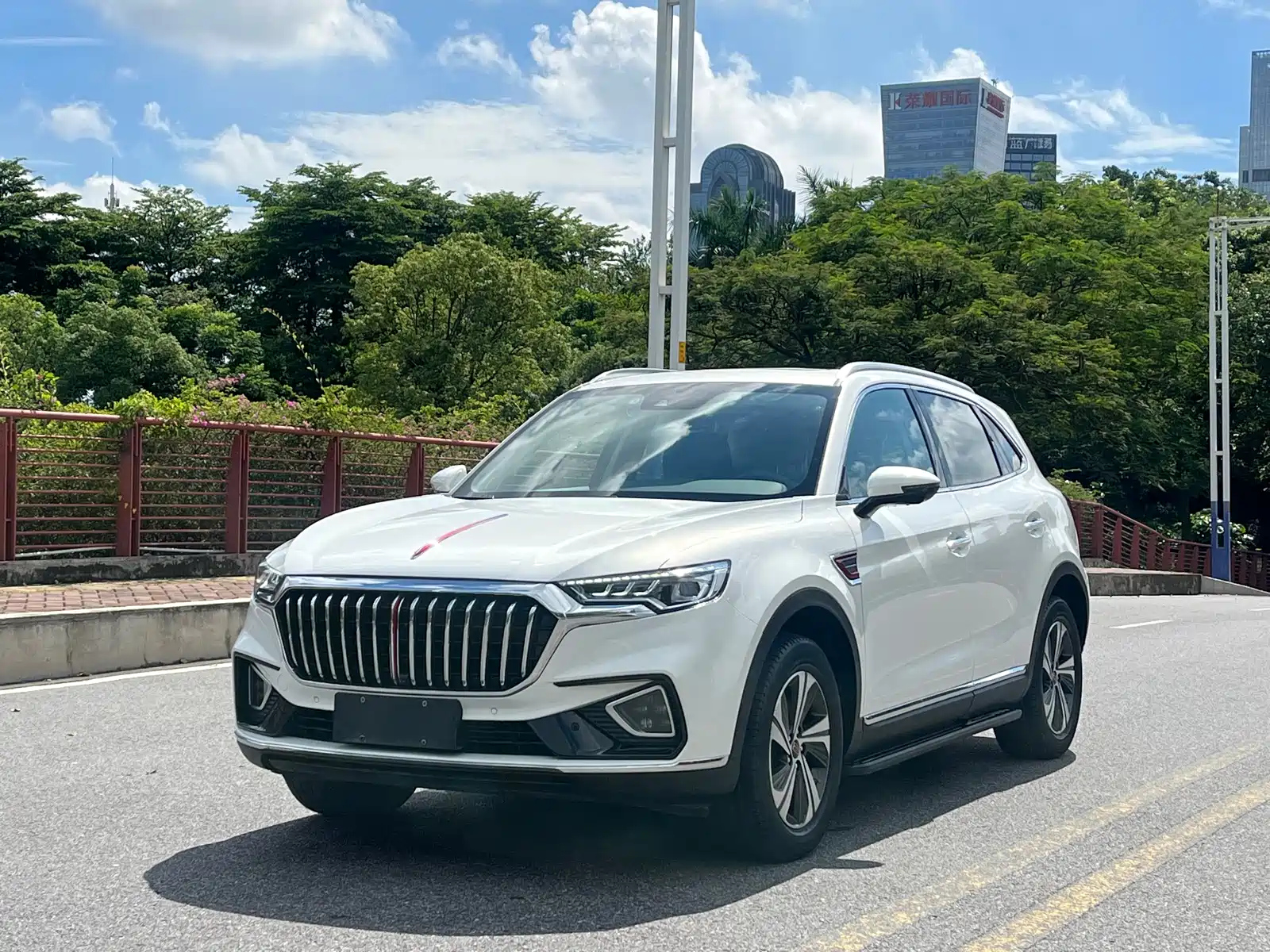 HONGQI HS5 2019