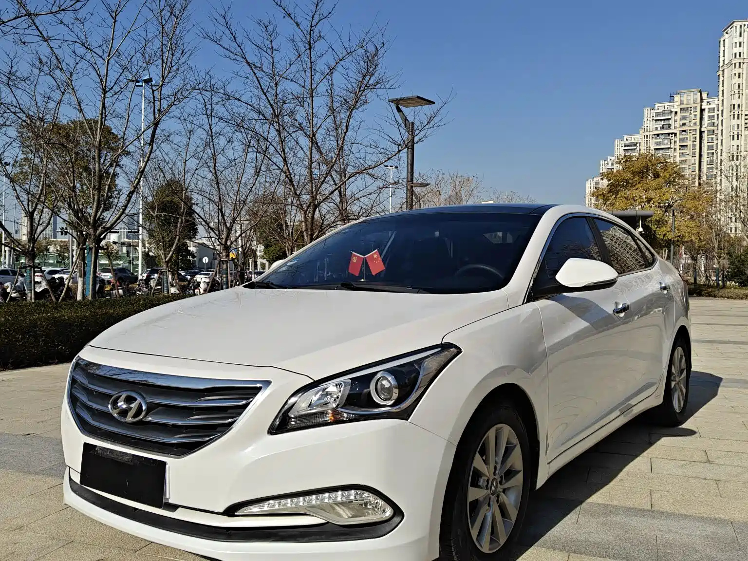HYUNDAI MISTRA 2016