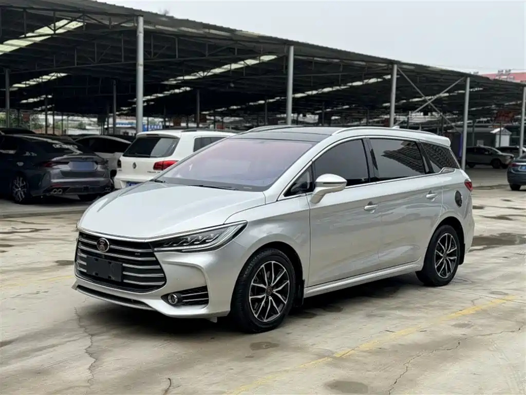 BYD SONG MAX 2017