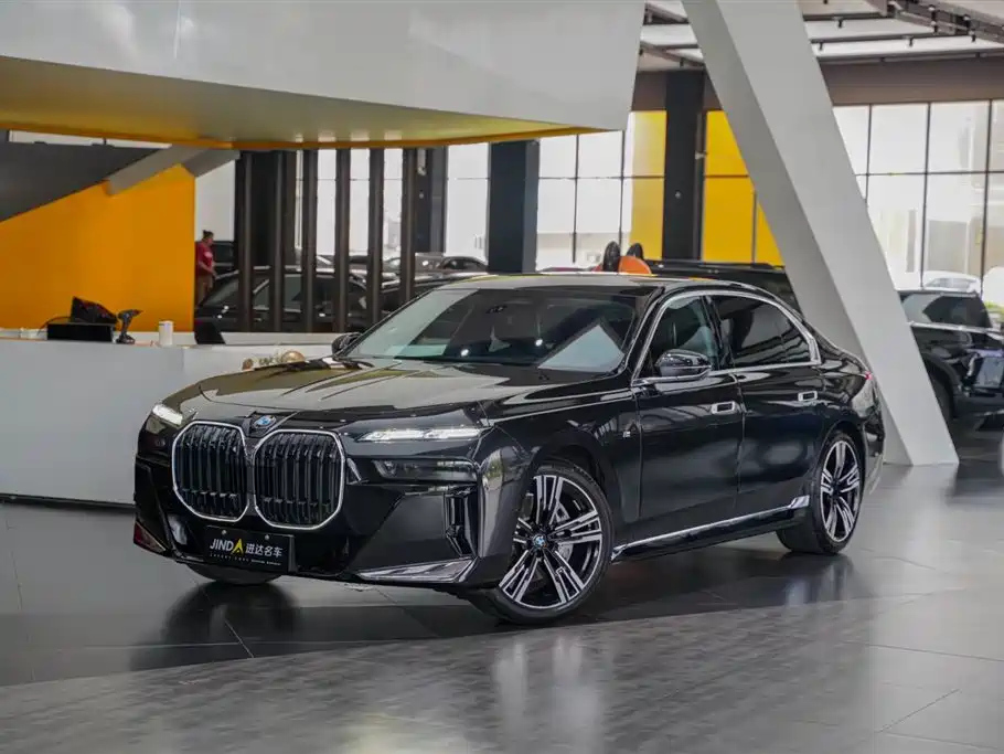 BMW 7-SERIES 2023