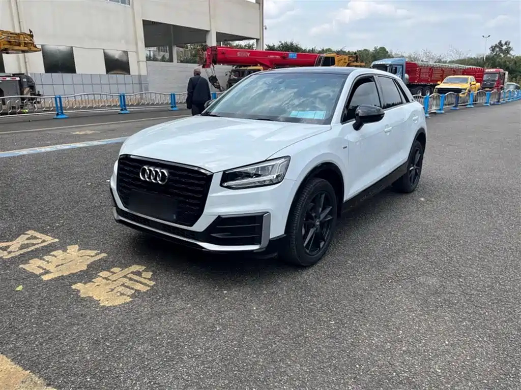 AUDI Q2L 2021