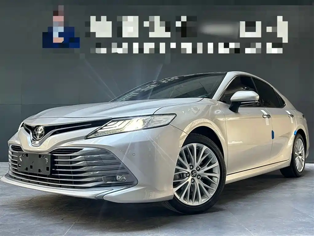 TOYOTA CAMRY 2019