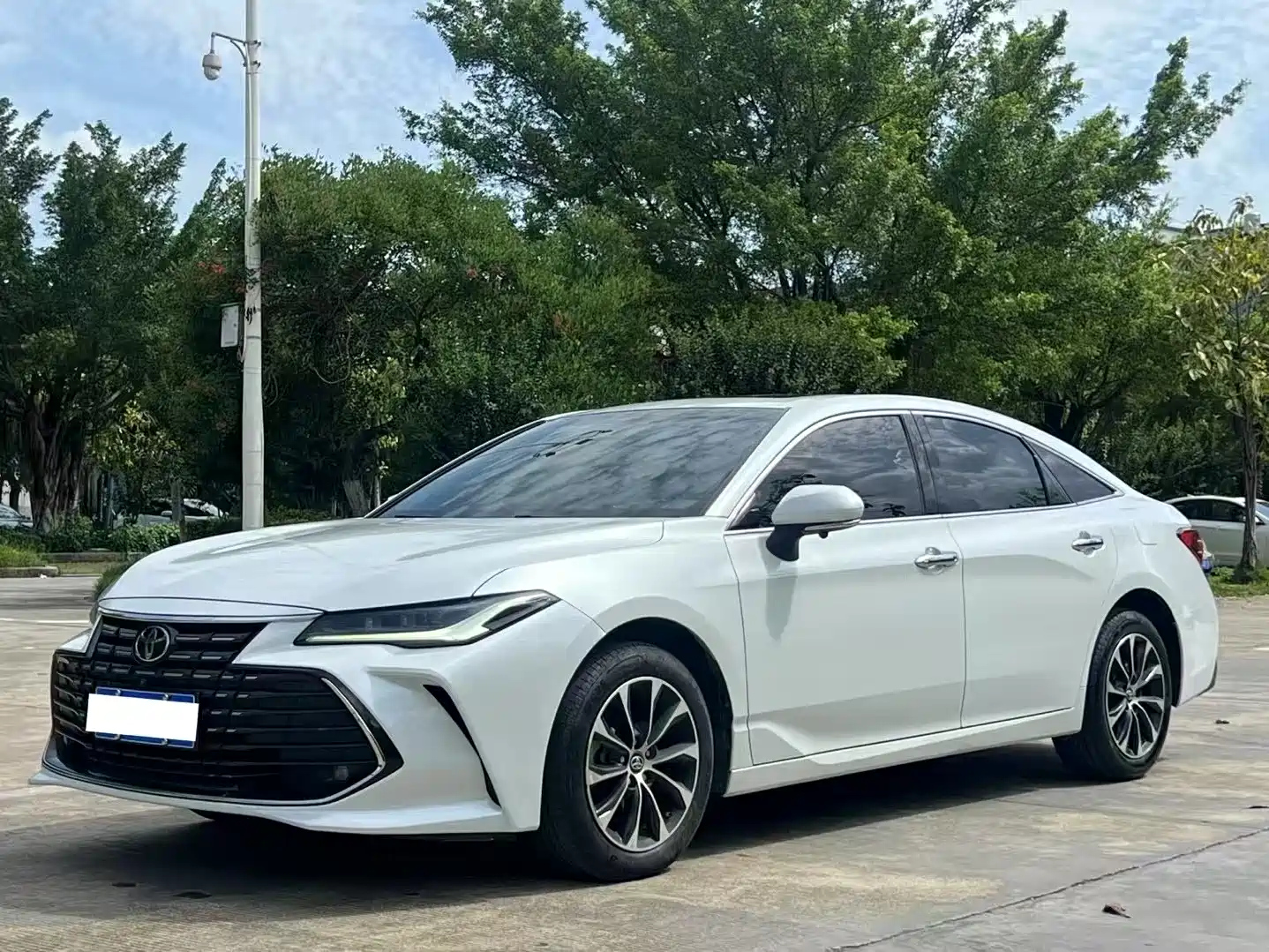 TOYOTA AVALON 2022