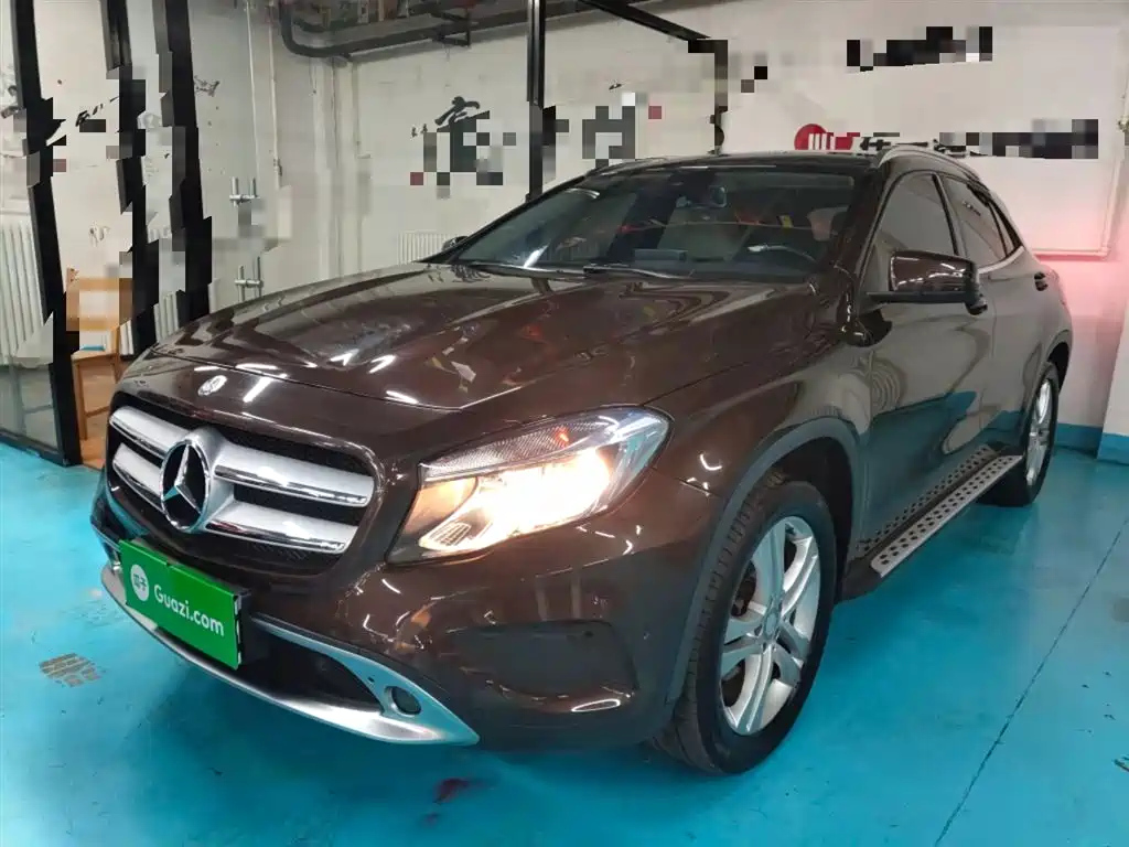 MERCEDES BENZ GLA 2016