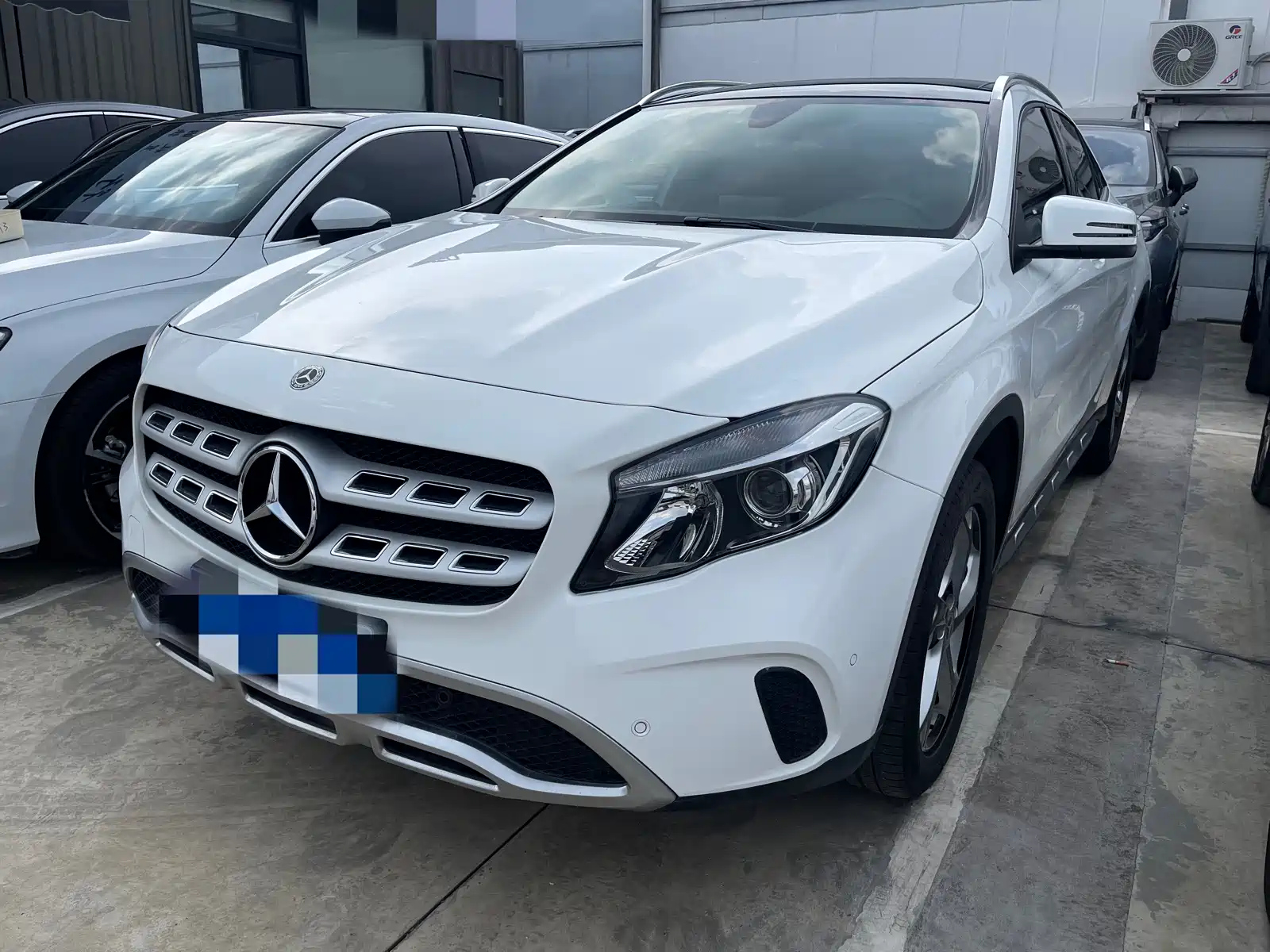 MERCEDES BENZ GLA 2018
