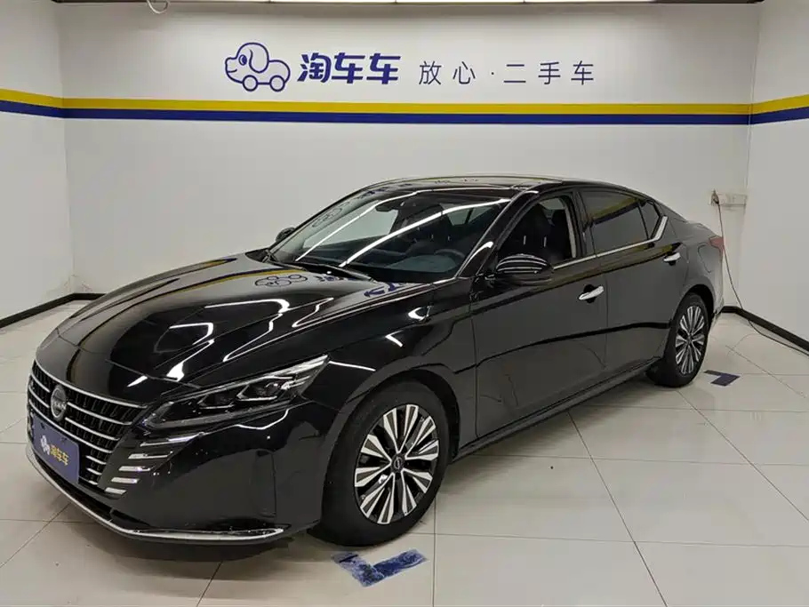 NISSAN TEANA 2022