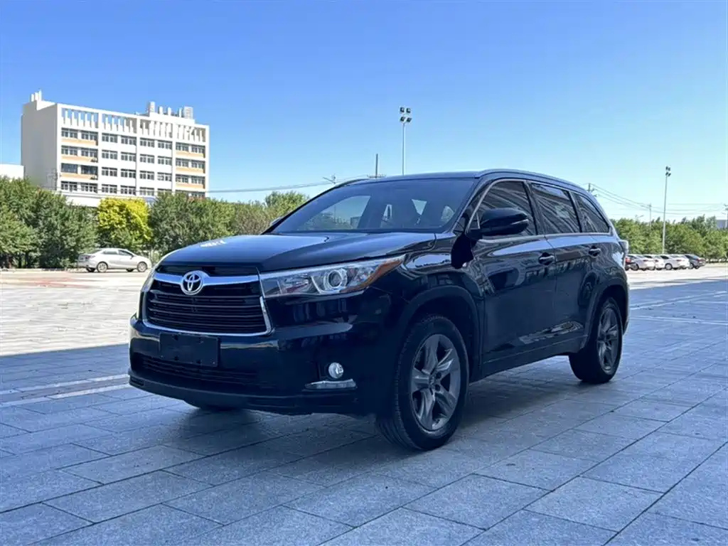 TOYOTA HIGHLANDER 2015