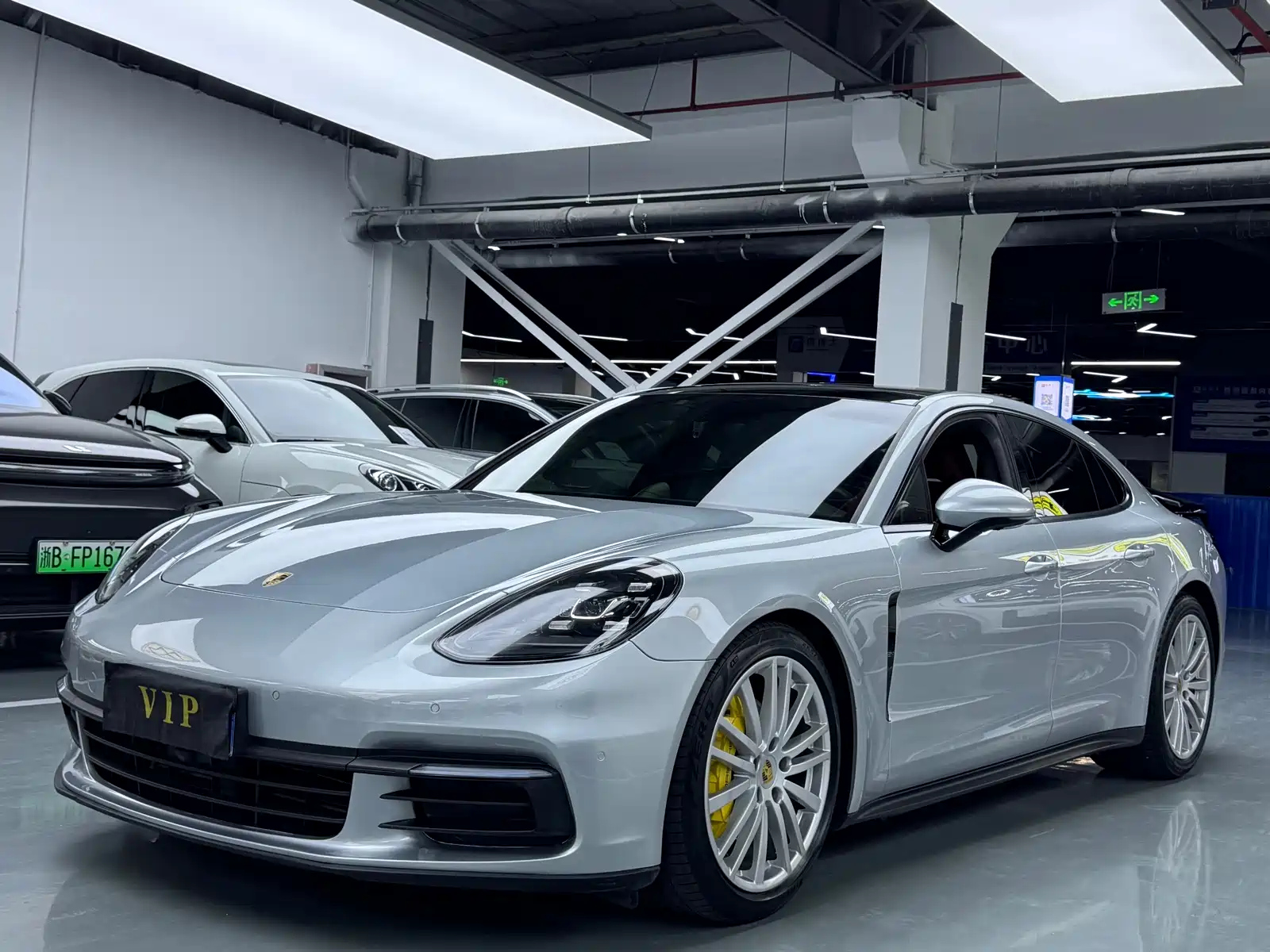 PORSCHE PANAMERA 2017