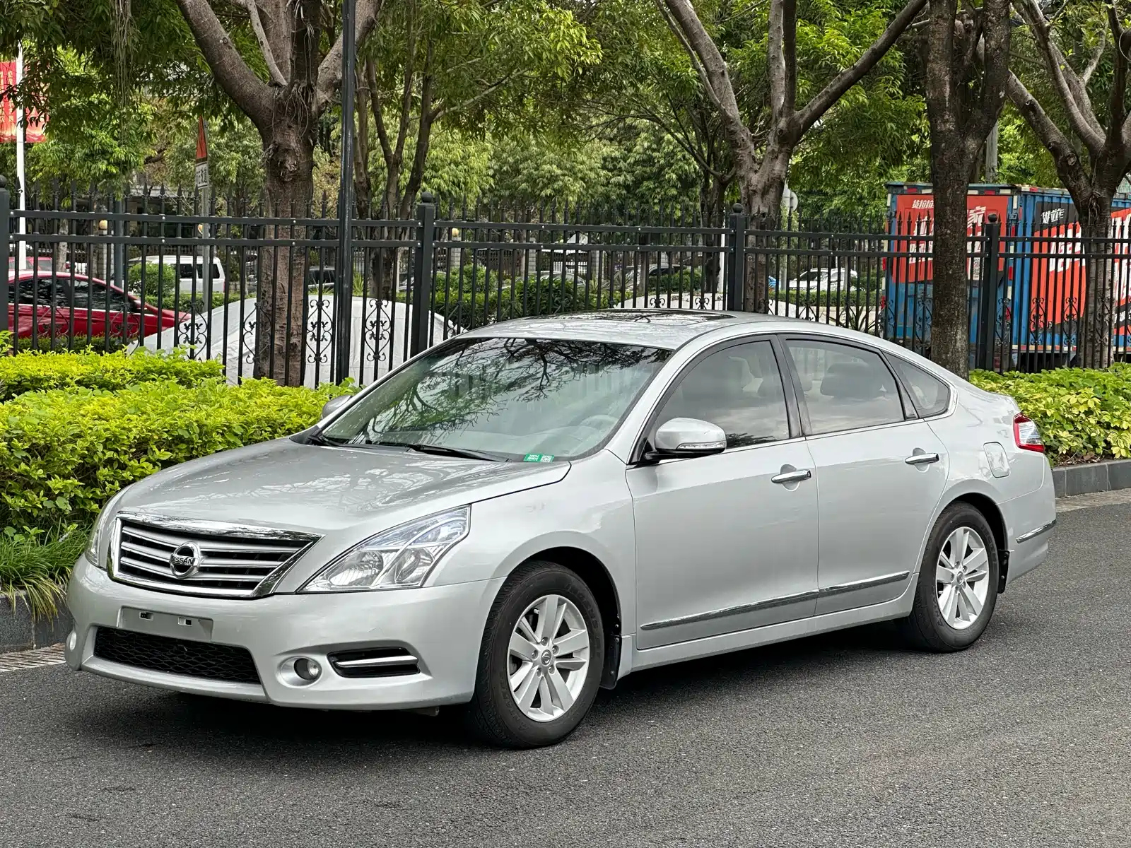 NISSAN TEANA 2011