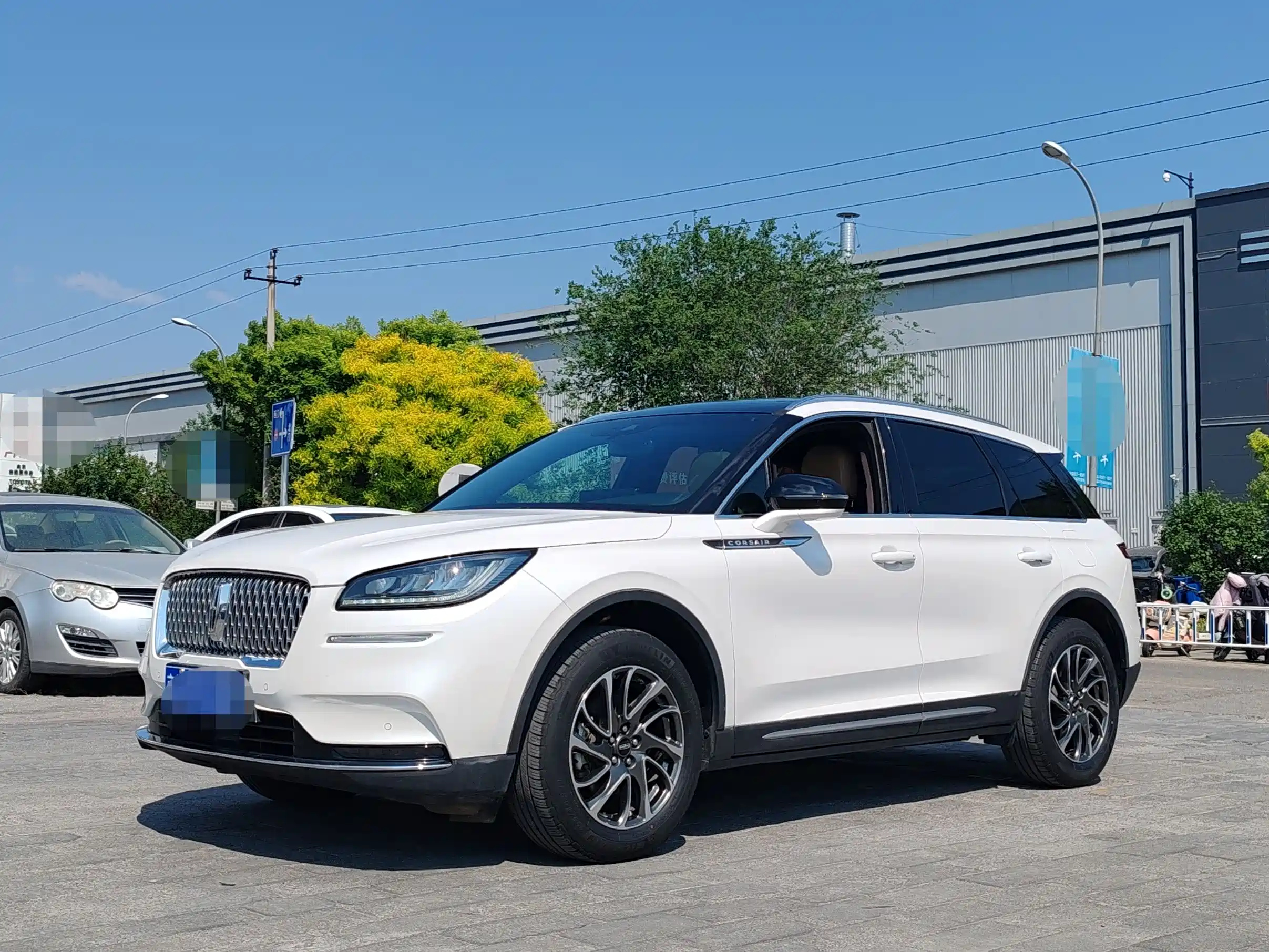 LINCOLN ADVENTURER 2020