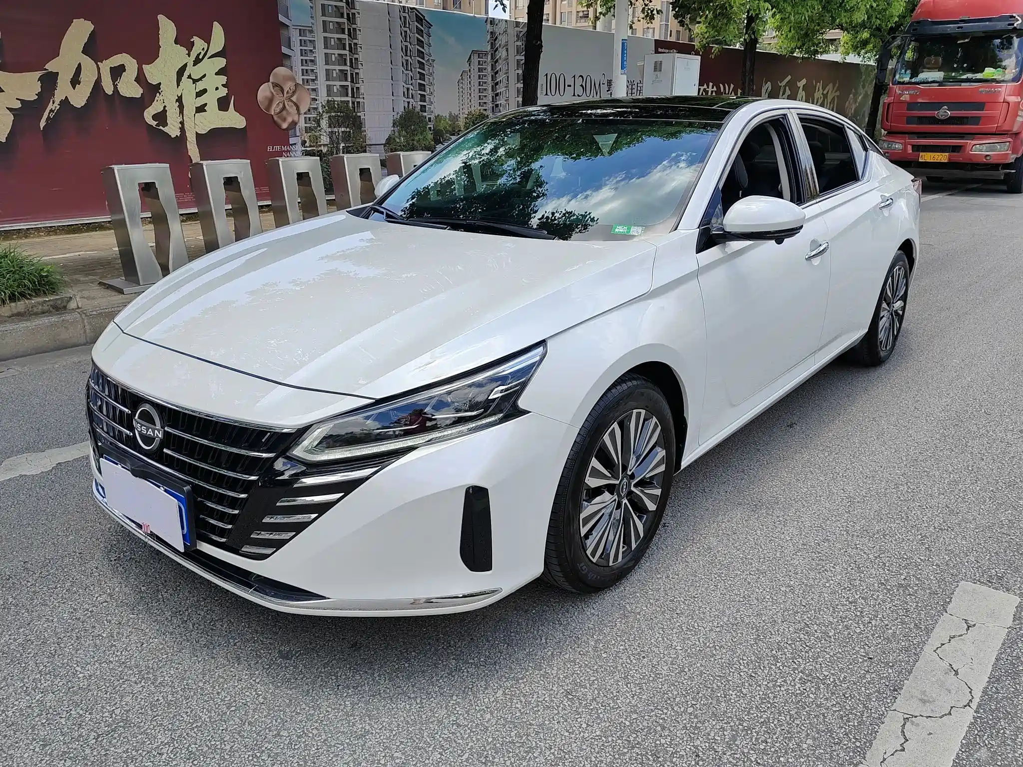 NISSAN TEANA 2022