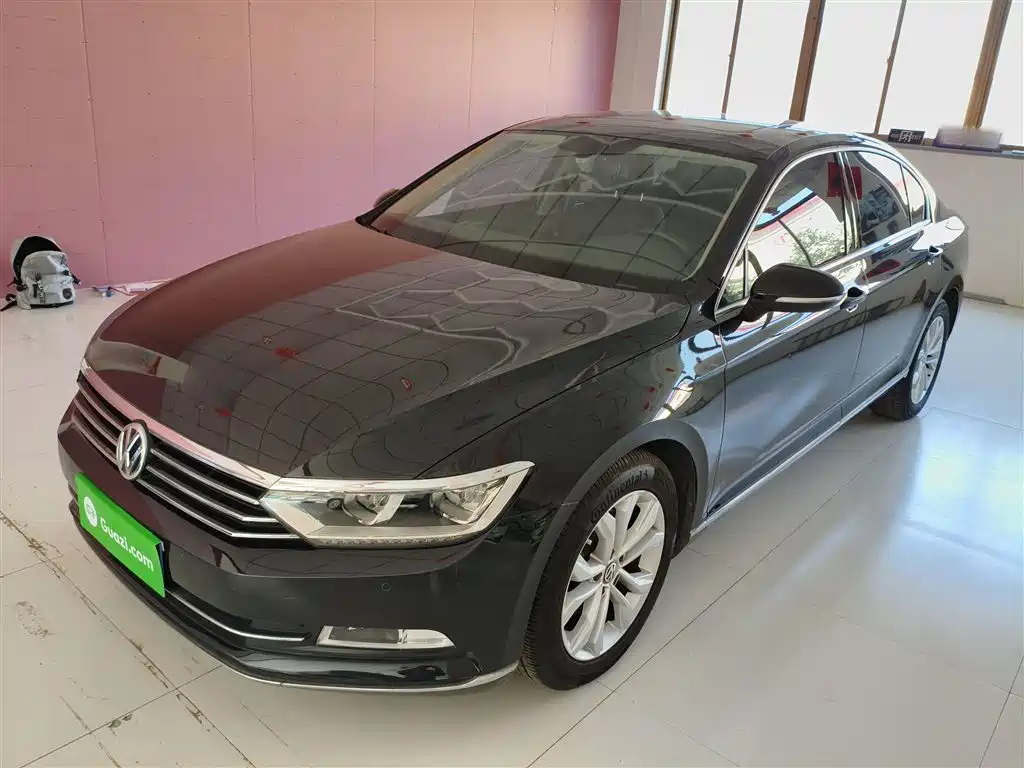VOLKSWAGEN MAGOTAN 2018