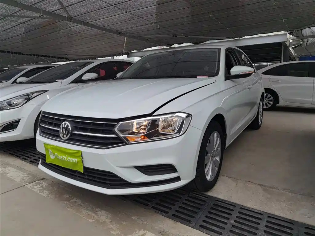 VOLKSWAGEN BORA 2019