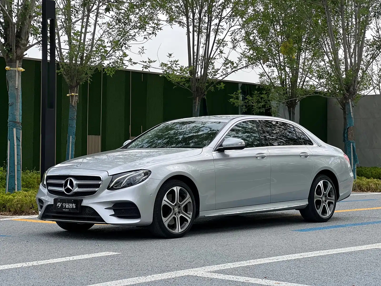 MERCEDES BENZ E-CLASS 2016