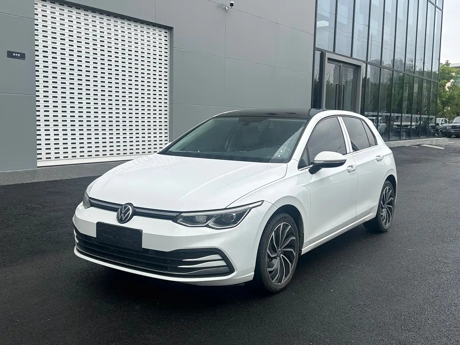 VOLKSWAGEN GOLF 2021