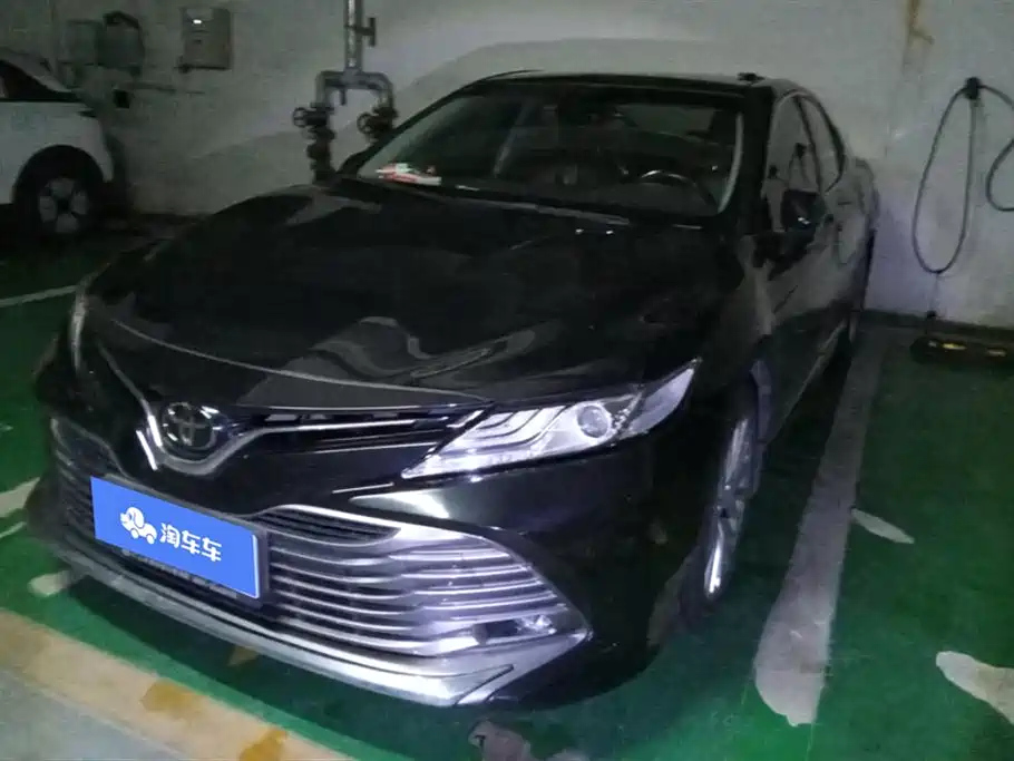 TOYOTA CAMRY 2018