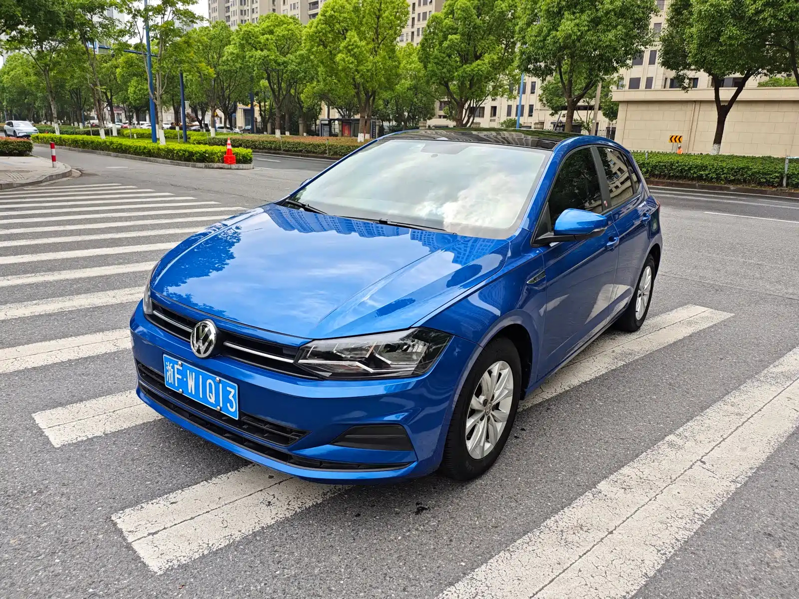 VOLKSWAGEN POLO 2019