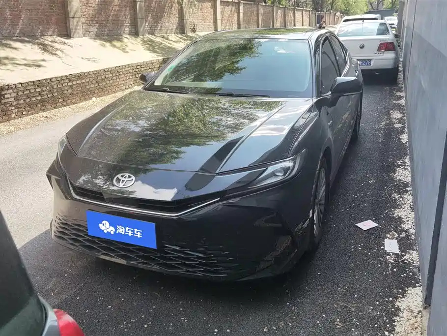 TOYOTA CAMRY 2024