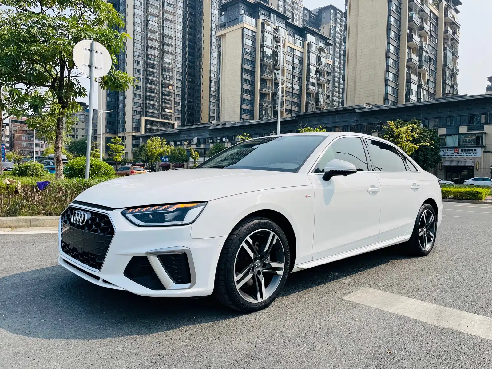 AUDI A4L 2020