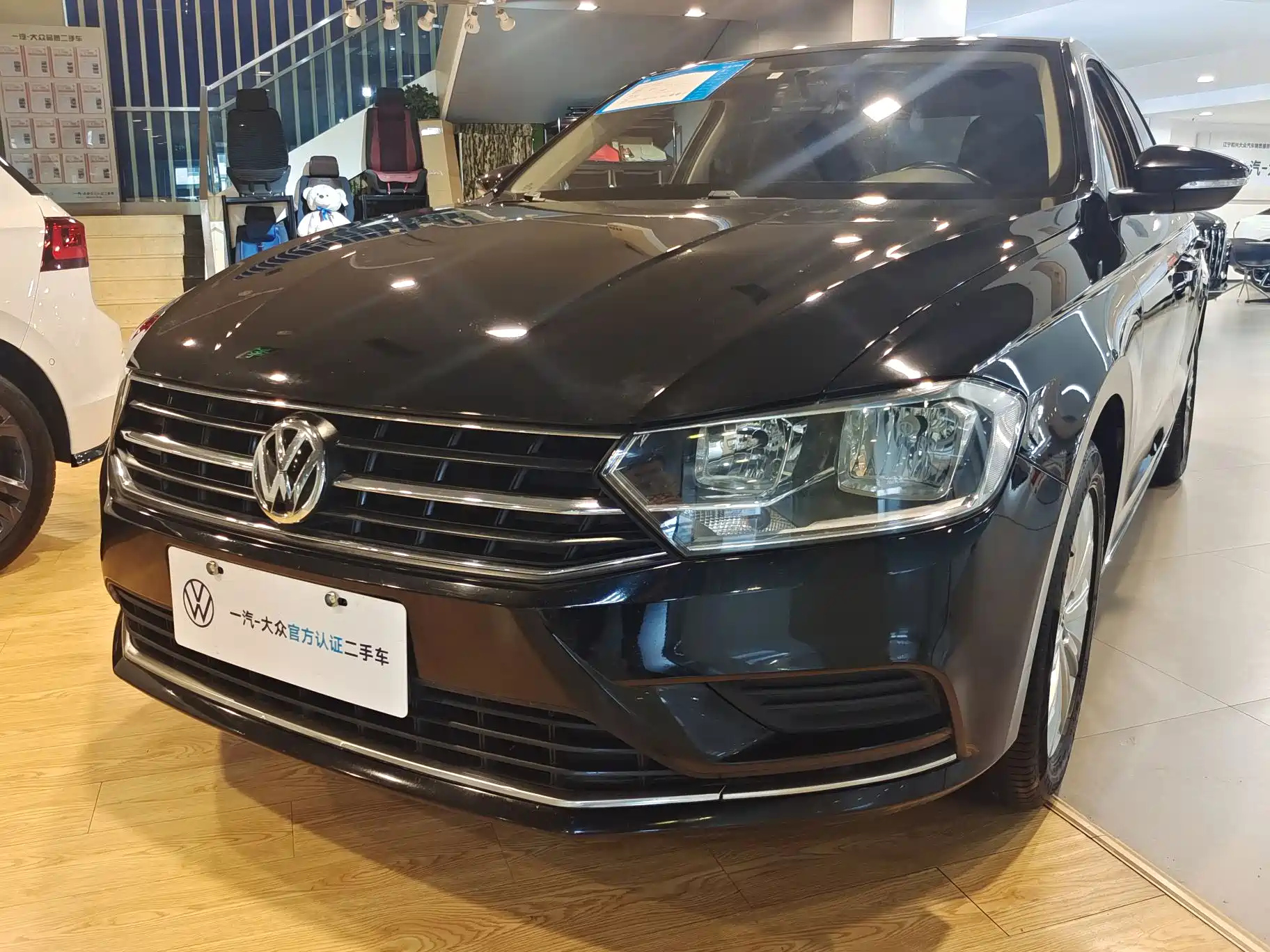 VOLKSWAGEN BORA 2018