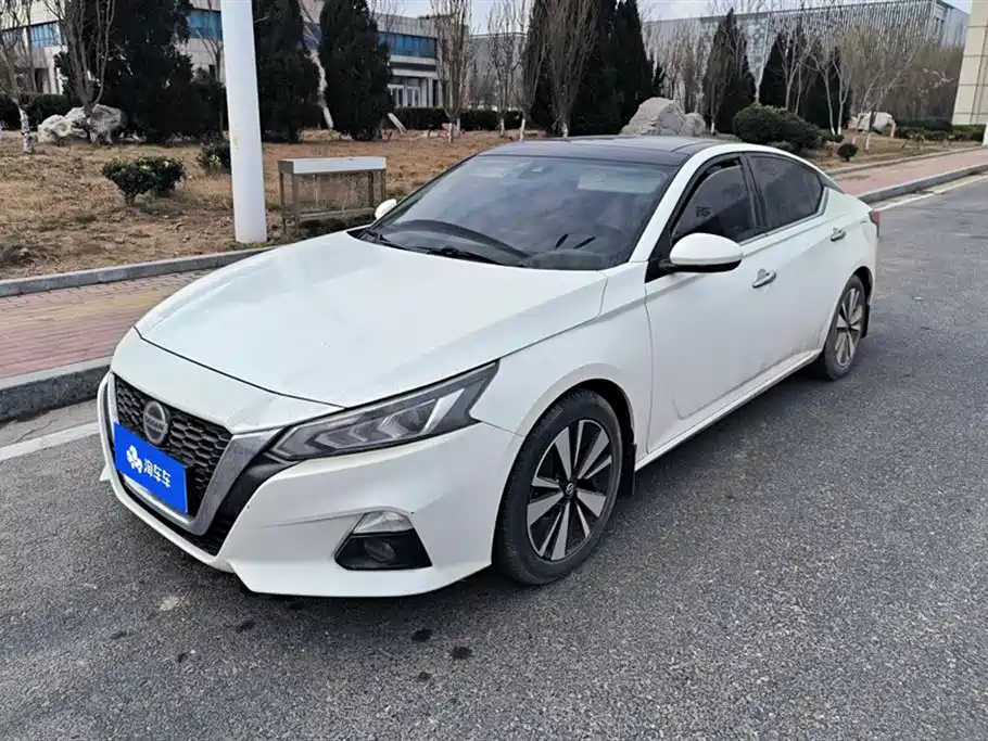 NISSAN TEANA 2019