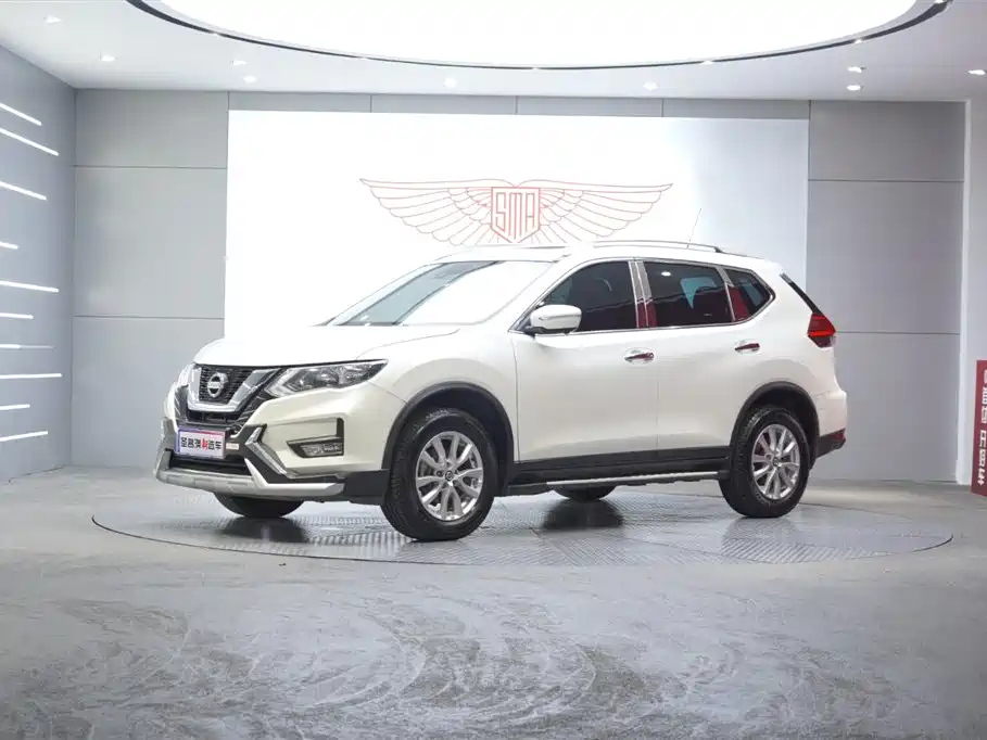 NISSAN X-TRAIL 2019
