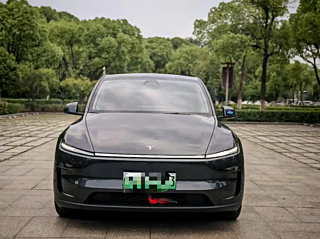 Заказать TESLA MODEL Y