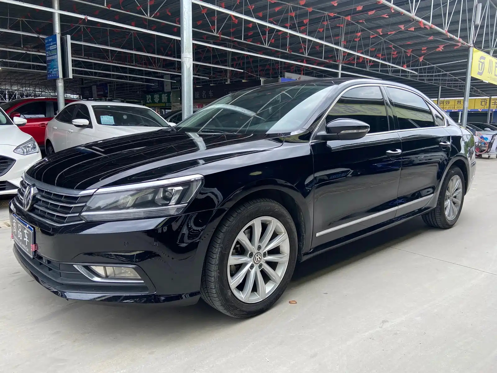 VOLKSWAGEN PASSAT 2017