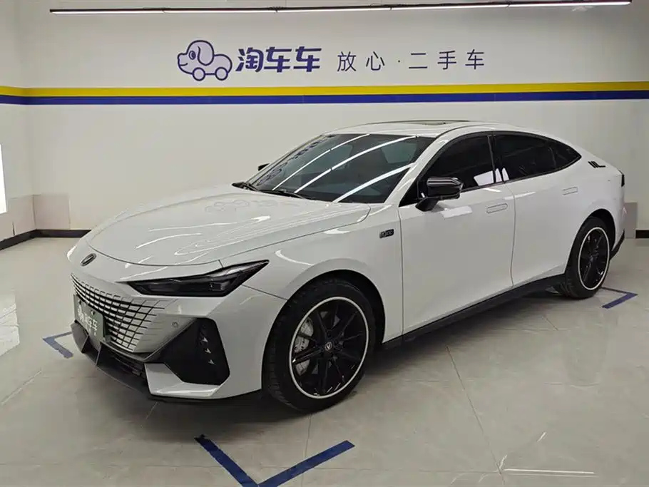 CHANGAN UNI-V SMART IDD 2023
