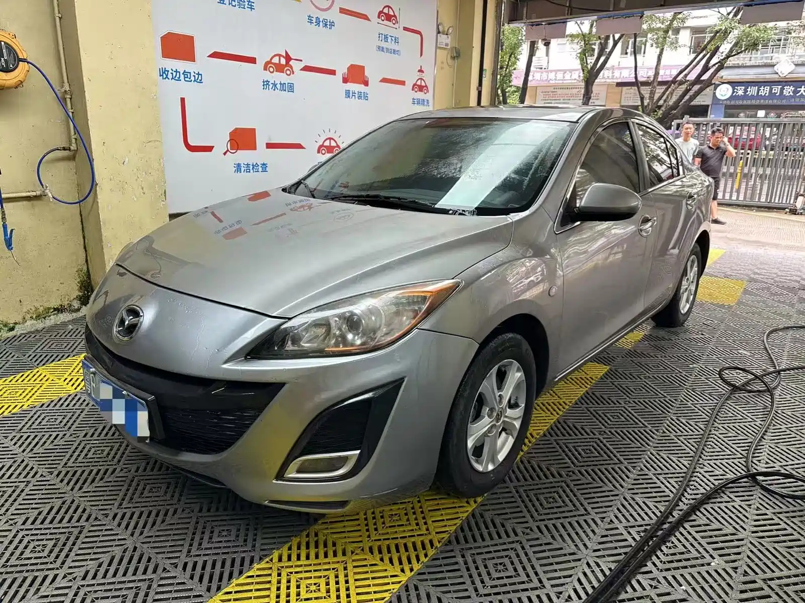 MAZDA 3 XINGCHENG 2011