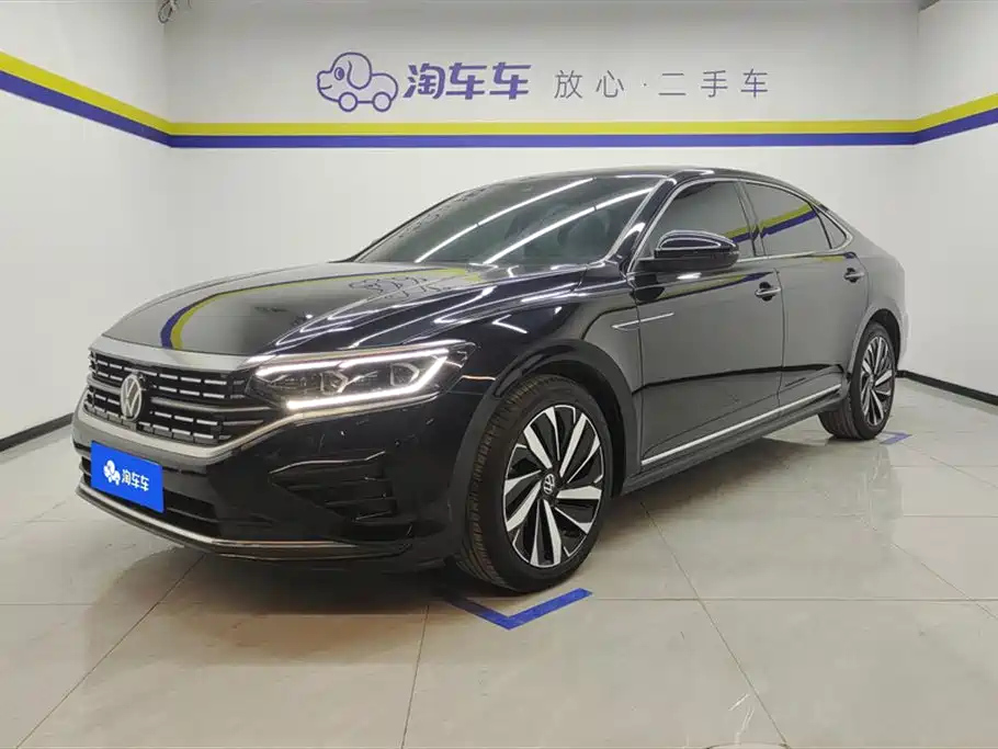 VOLKSWAGEN PASSAT 2022