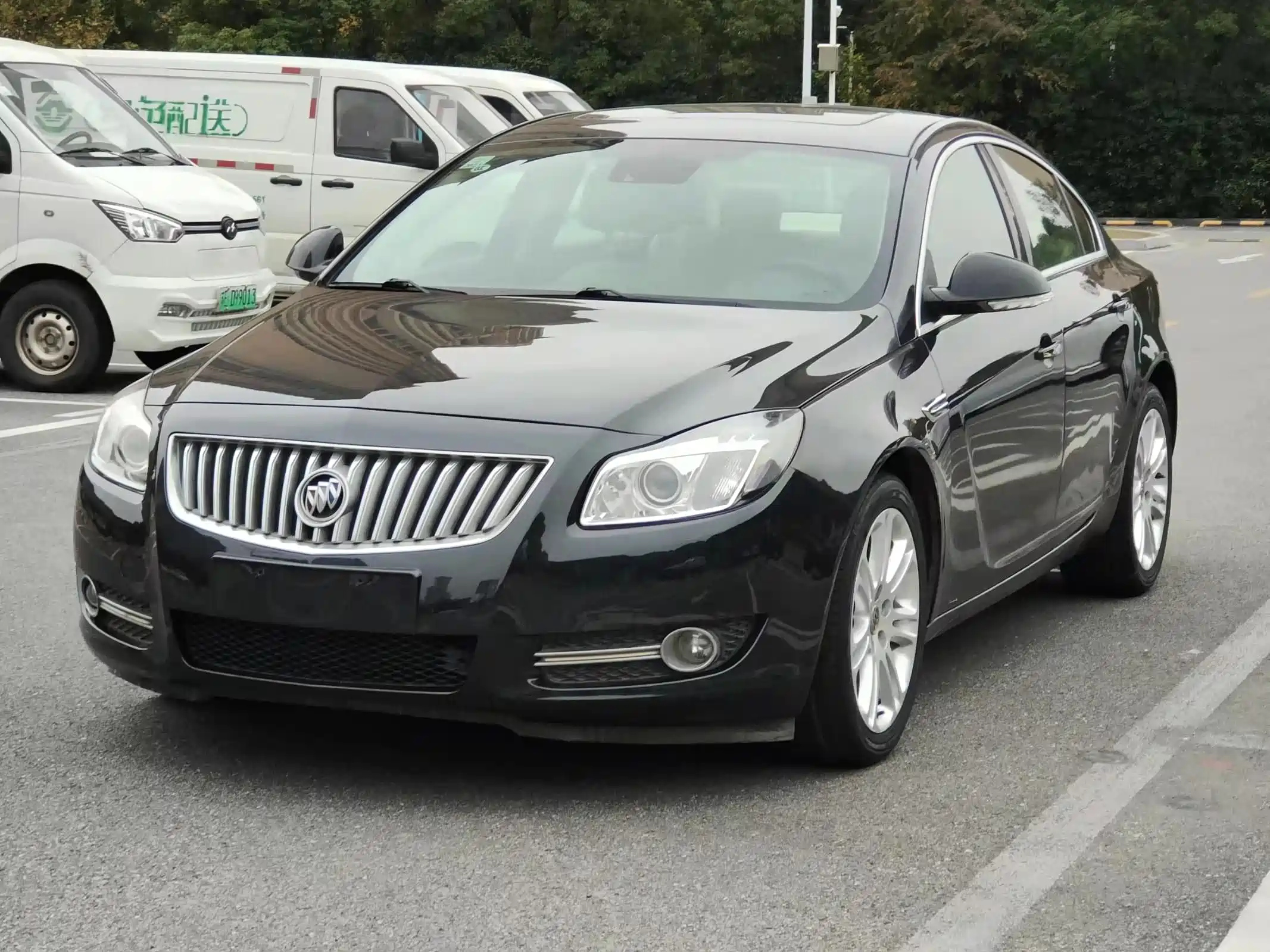 BUICK REGAL 2011