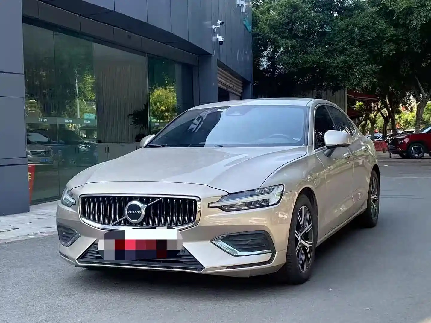 VOLVO S60 2023