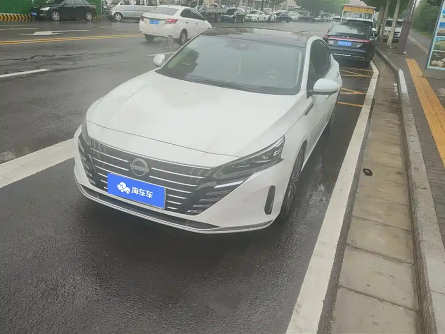 NISSAN TEANA 2022
