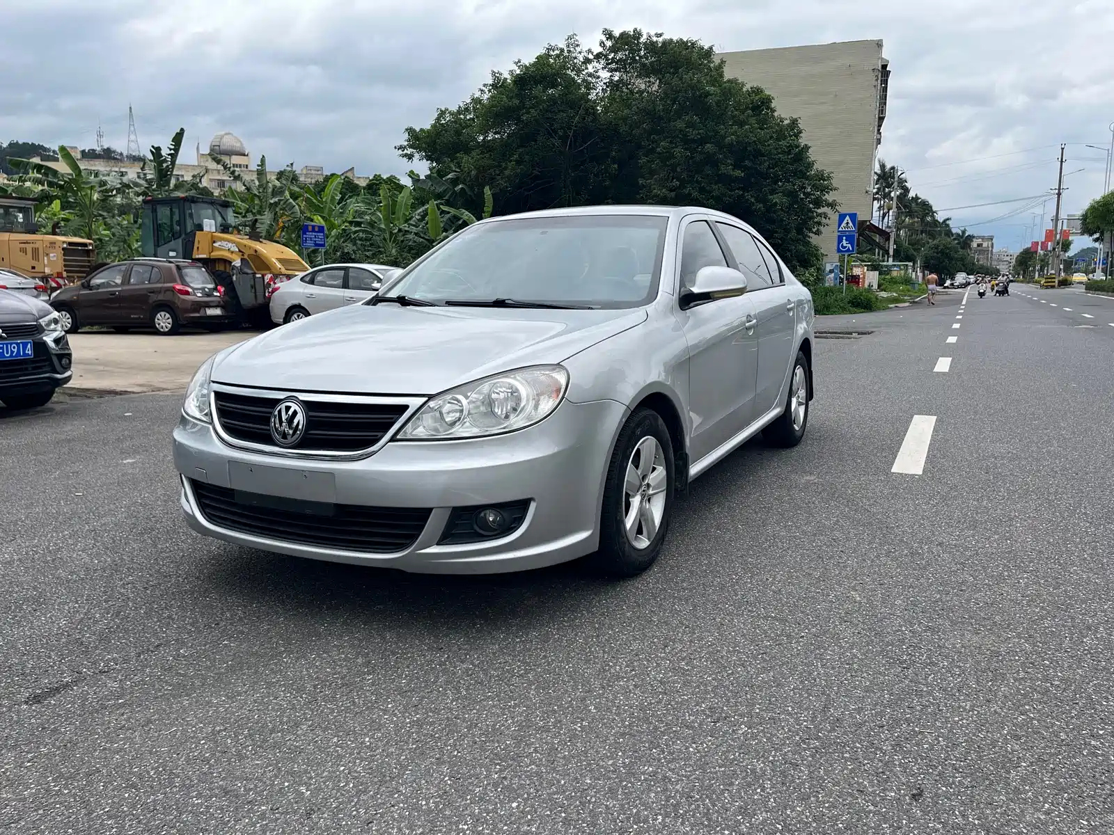 VOLKSWAGEN LAVIDA 2011
