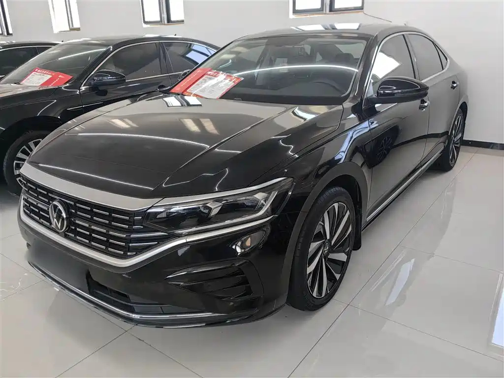 VOLKSWAGEN PASSAT 2022