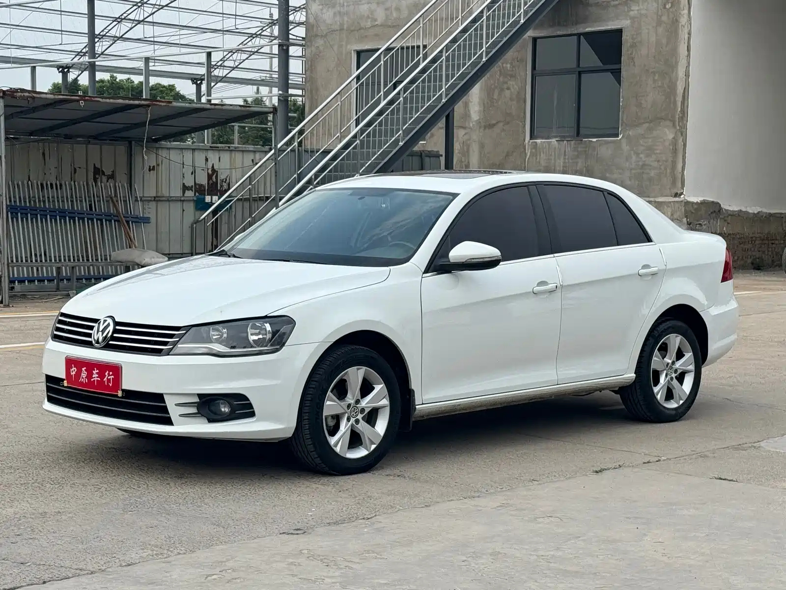 VOLKSWAGEN BORA 2013