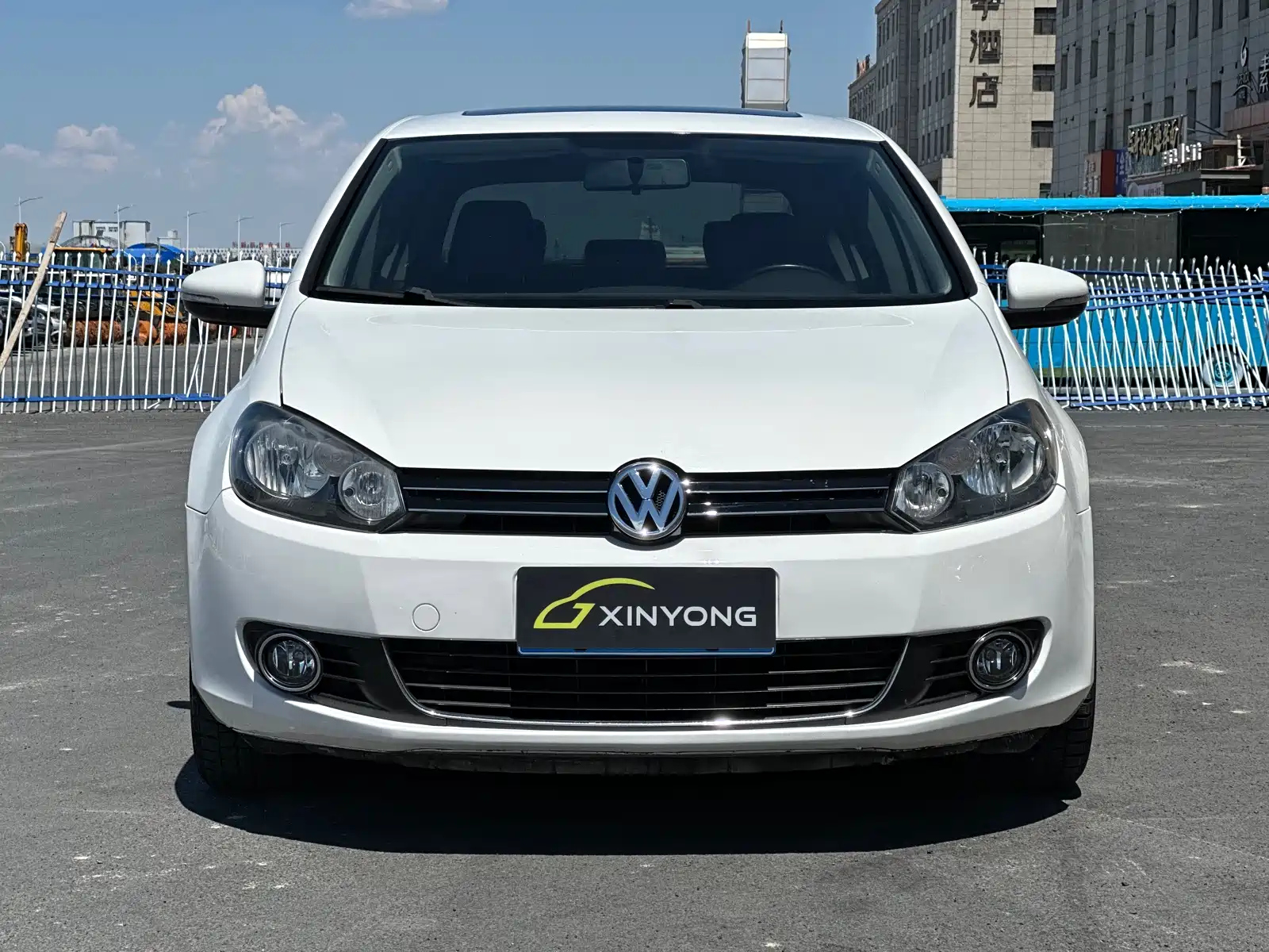 VOLKSWAGEN GOLF 2012